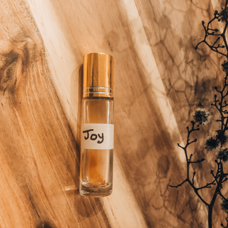 5 Steps to Creating Natural DIY Perfumes